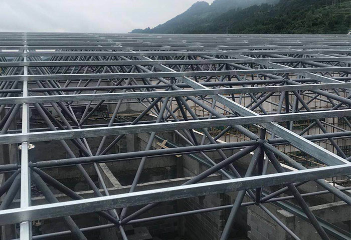 泰兴仁怀冠英学校艺体楼网架